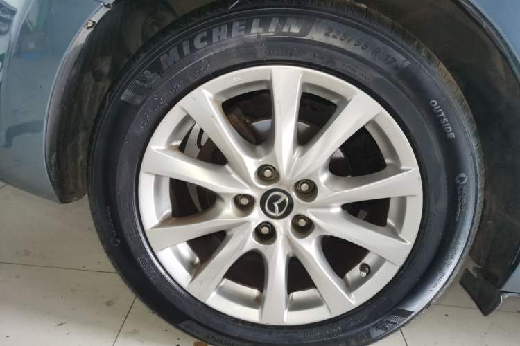 Used Mazda Atenza 2017 2.0L Blue Sky Luxury Edition