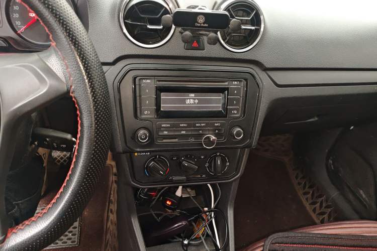 Used Volkswagen Jetta 2017 1.5L Manual Fashion Edition
