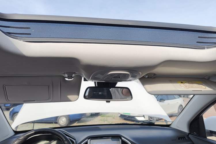 Used Baojun 530 2020 1.5T CVT Prestige Connected Version 7 Seats Headliner