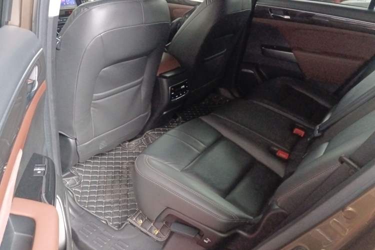 Used GAC Trumpchi GS8 2017 320T Four-Wheel Drive Luxury Smart Connectivity Version (7 Seats)
