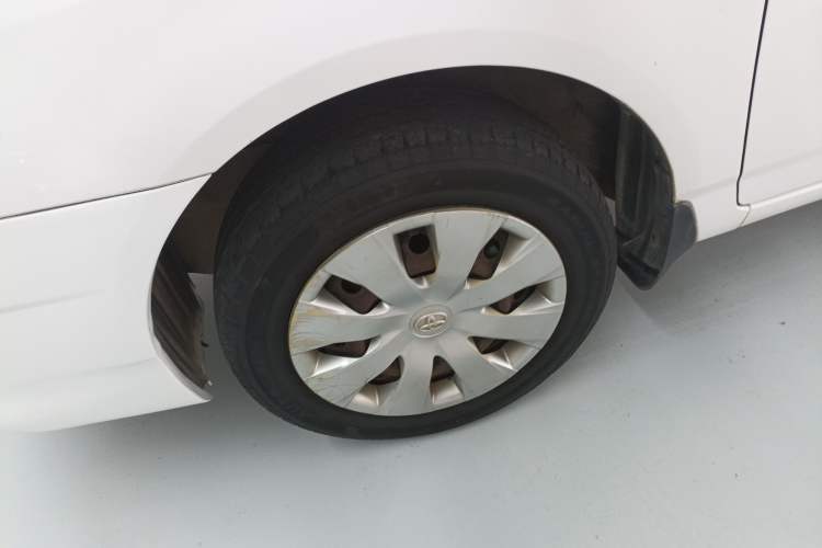 Used Toyota Corolla EX 2013 1.6L Automatic Excellence Edition Left Front Wheel Hub