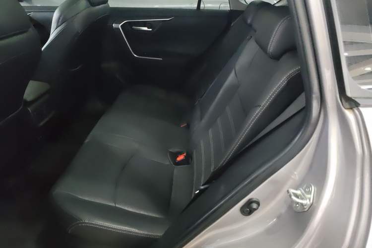 Used Toyota Wildlander 2023 Dual-Motor 2.5L E-CVT Four-Wheel Drive Prestige Edition