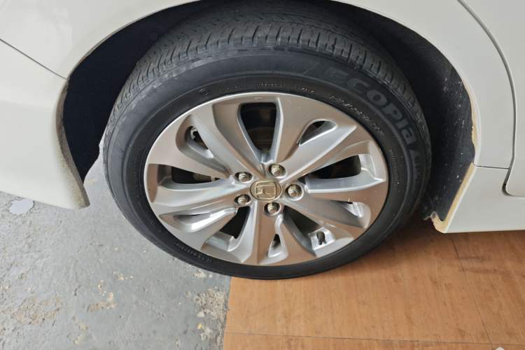 Used Honda Jade 2017 1.8L automatic Comfort version 5 seats
