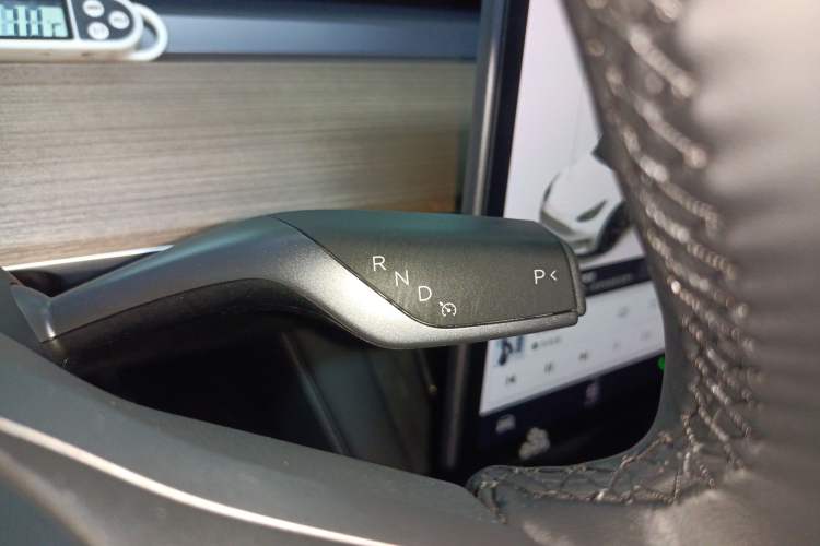 Used Tesla Model Y 2021 Long-Range All-Wheel-Drive Version