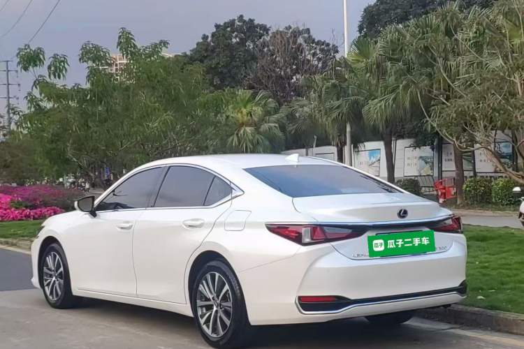 Used Lexus ES 2020 200 Excellence Edition