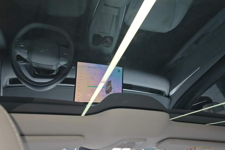 Used XPeng MONA M03 2025 600 with Ultra-Long Range Max Headliner