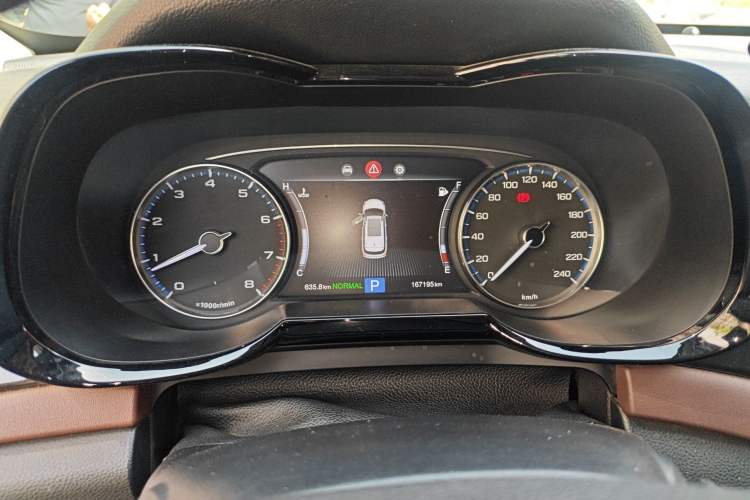 Used GAC Trumpchi GS8 2017 320T Two-Wheel Drive Luxury Smart Connectivity Version (7 Seats)