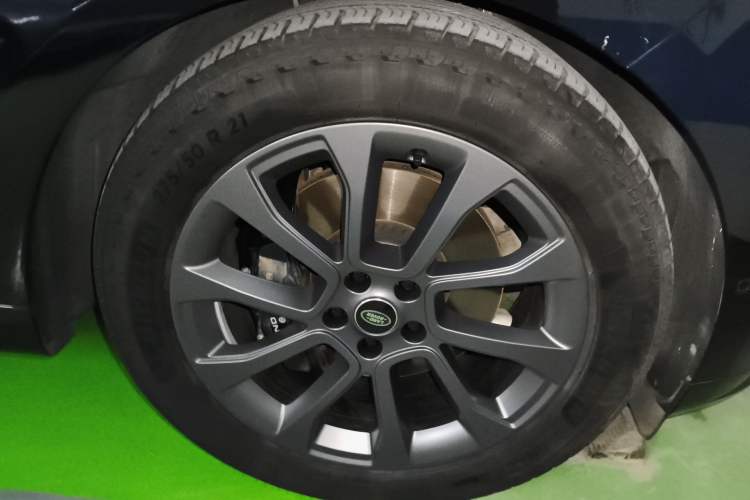 Used Land Rover Range Sport 2023 400PS Dynamic SE Right Front Wheel Hub