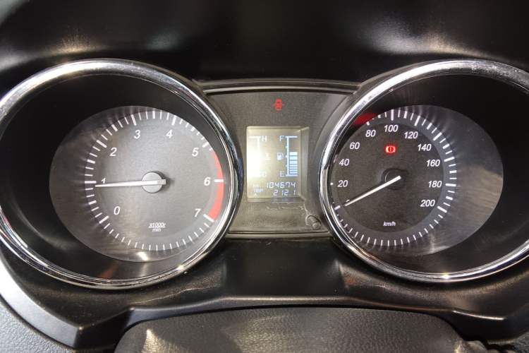 Used HYOSOW S3 2014 1.5L Comfort Version China IV Emission Standard