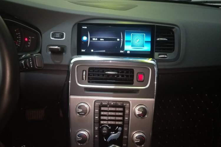 Used Volvo S60 2019 S60L Facelift T5 Intelligent Advanced Edition
