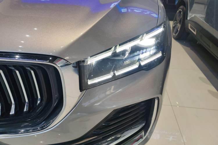 Used Geely Auto Monjaro L 2024 2.0TD High-Power Automatic Two-Wheel Drive Yunqi Version