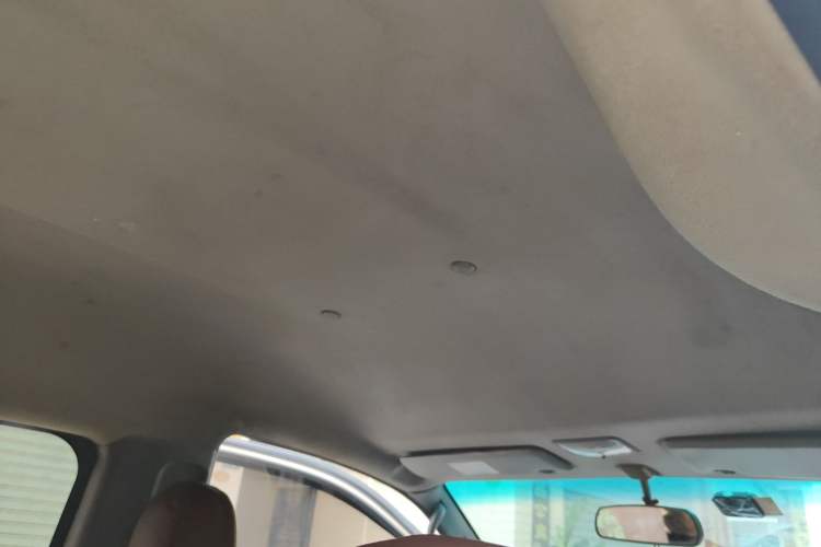 Used FORTHING Lingzhi 2013 M3 1.6L 7-Seater Luxury Model
