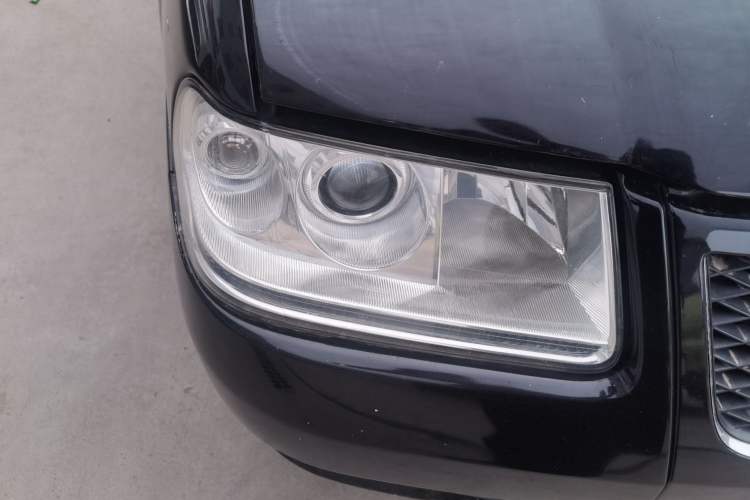 Used Volkswagen Santana Vista 2008 1.8L Manual Comfort Edition Right Front Headlight