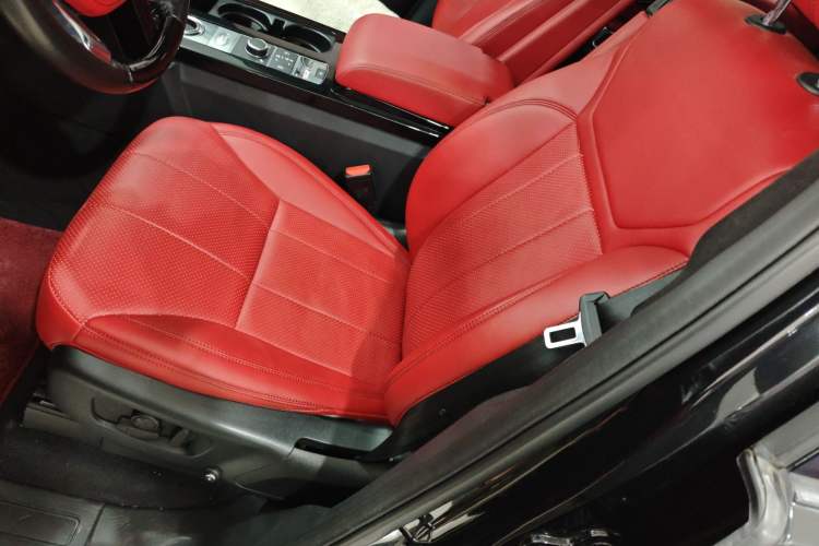 Used Land Rover Discovery 2019 3.0 SC V6 SE
