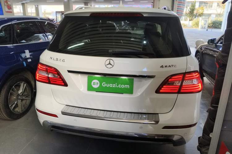 Used Mercedes-Benz M-Class 2014 ML 320 4MATIC
