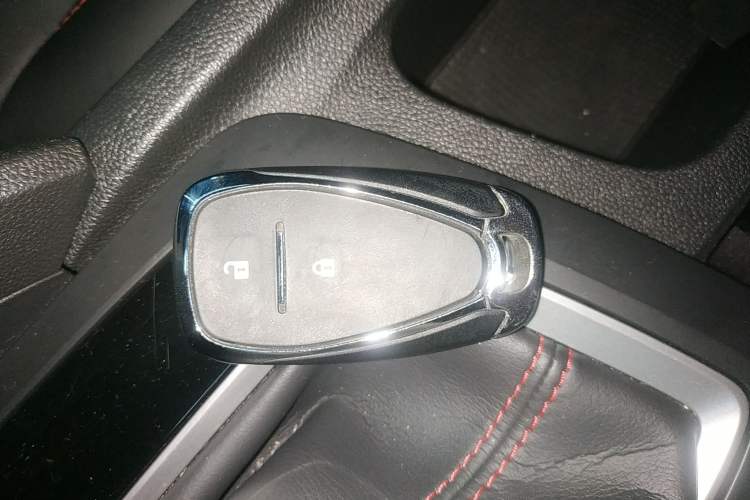 Used Chevrolet Orlando 2020 Light Hybrid Redline 530T Automatic Enjoyment Edition (5+2 Models)