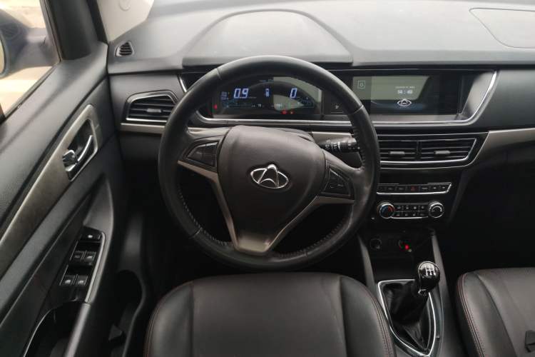 Used CHANGAN KAICHENG Oushang A600 2016 1.5L Manual Luxury 7-Seater
