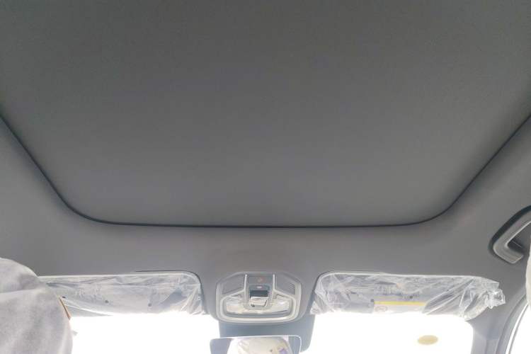 Used Geely Auto FX11 2024 2.0TD DCT Intelligent Driving Version Headliner