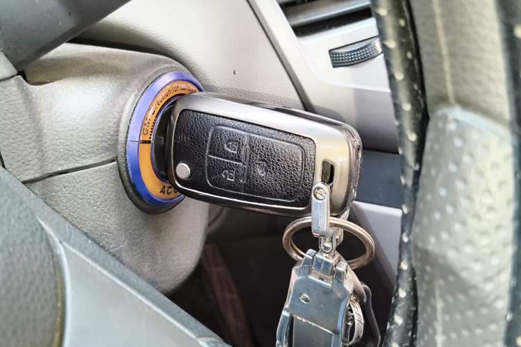 Used Chevrolet Cruze 2013 1.6L SL MT Vehicle Key