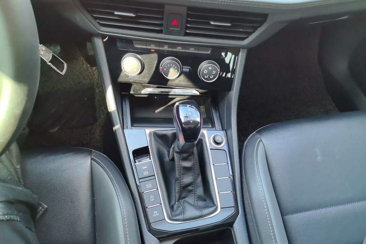 Used Volkswagen Sagitar 2019 280TSI DSG Comfort Version China VI Standard
