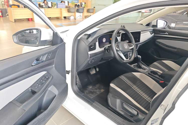 Used Volkswagen Bora 2024 200TSI DSG Comfort Edition
