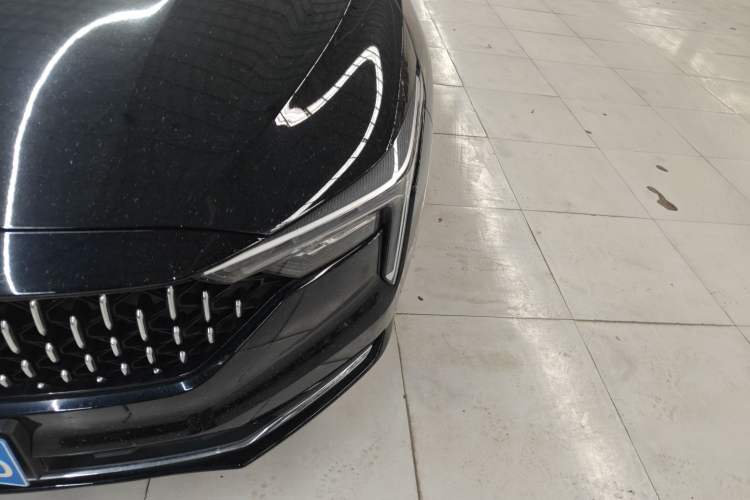 Used Bestune B70 2023 Third Generation 1.5T Automatic Enjoyment Version 70th Anniversary Edition
