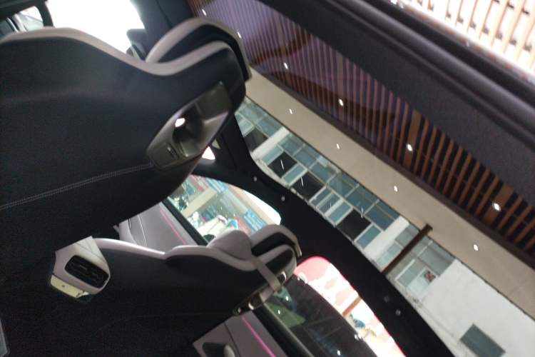 Used Xiaomi Auto SU7 2024 Rear-Drive Long-Range Intelligent Driving Version