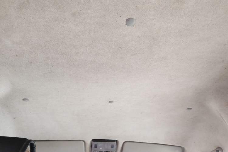 Used Jinbei Hiace X30 
