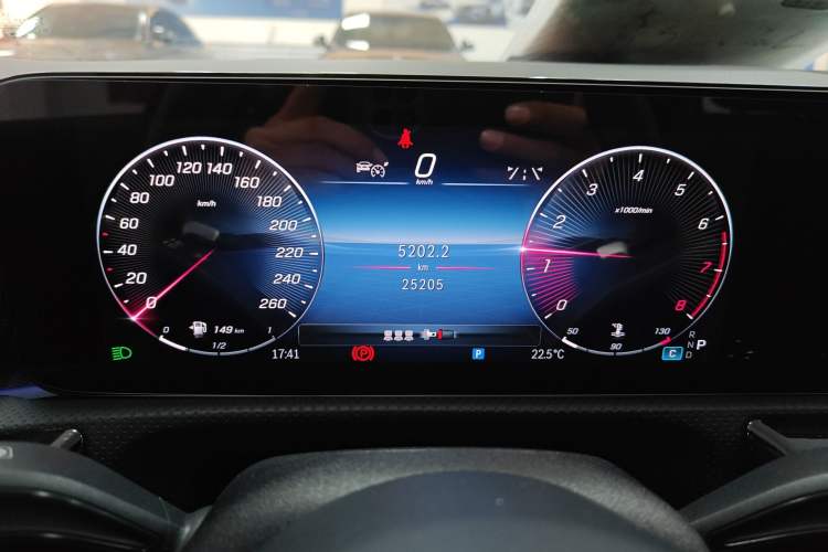 Used Mercedes-Benz A-Class 2024 A 200 L Fashion Model Instrument Cluster