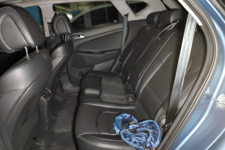 Used Hyundai Tucson 2015 1.6T Dual-Clutch Two-Wheel-Drive Leading Model
