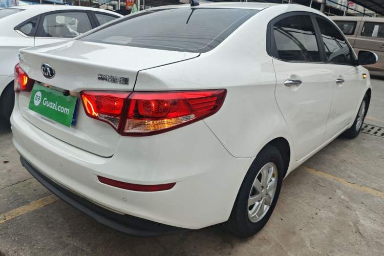 Used Kia K2 2015 Sedan 1.4L Automatic GLS