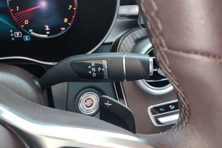 Used Mercedes-Benz GLC 2021 GLC 260 L 4MATIC Luxury Model Gear Lever