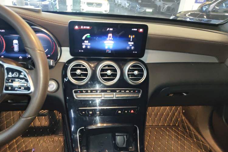 Used Mercedes-Benz GLC 2021 GLC 260 L 4MATIC Dynamic Edition
