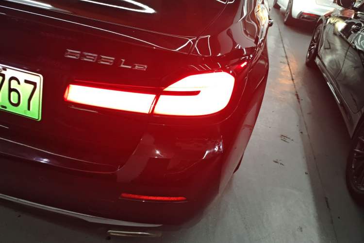 Used BMW 5 Series New Energy 2022 535Le Luxury Package
