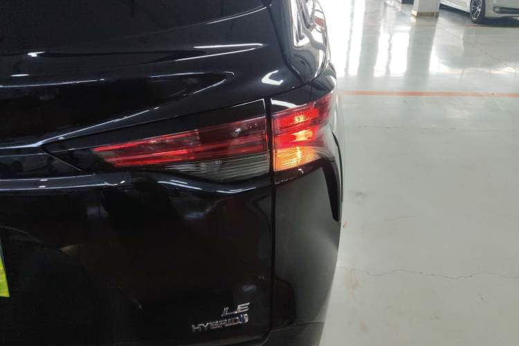 Used Toyota Sienna 2021 2.5L Hybrid Comfort Edition