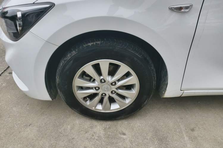 Used Hyundai Celesta 2018 1.6L Automatic GL Enjoyment Edition China VI compliant Left Front Wheel Hub