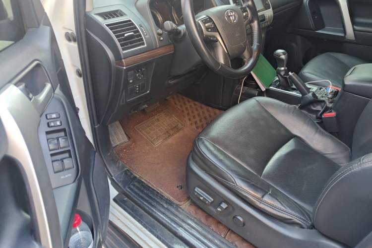 Used Toyota Prado 2018 3.5L Automatic TX-L with Rear-Mounted Spare Tire Driver Seat