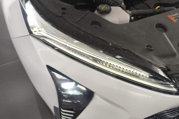 Used Buick GL8 New Energy 2026 Model Lu Zun Smart Enjoyment Edition Right Front Headlight