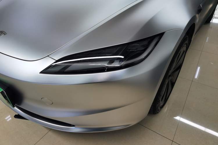 Used Tesla Model 3 2025 Rear-Wheel-Drive Version
