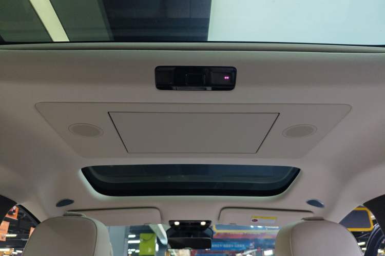 Used Li Auto MEGA 2024 Ultra Model