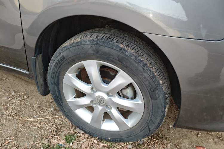 Used Nissan Livina 2015 1.6XE CVT Comfort Edition Exterior 4