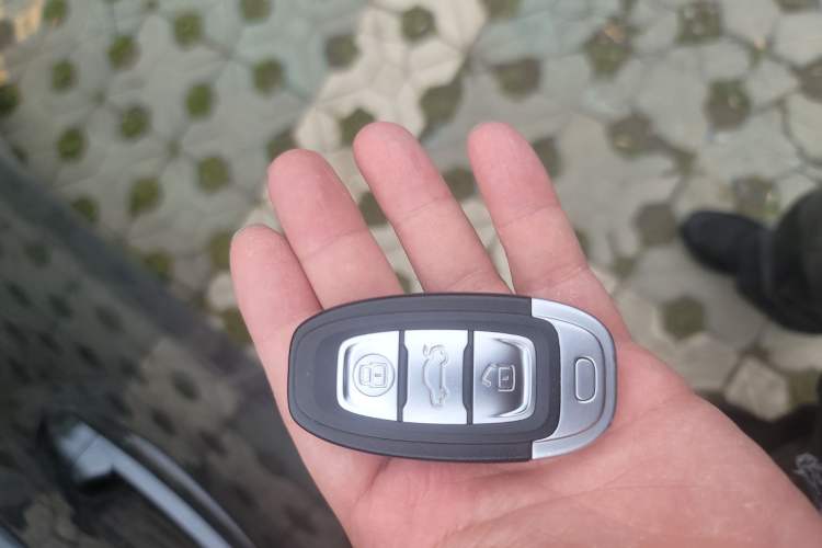 Used Hongqi E-QM5 2023 Base Travel Edition Vehicle Key