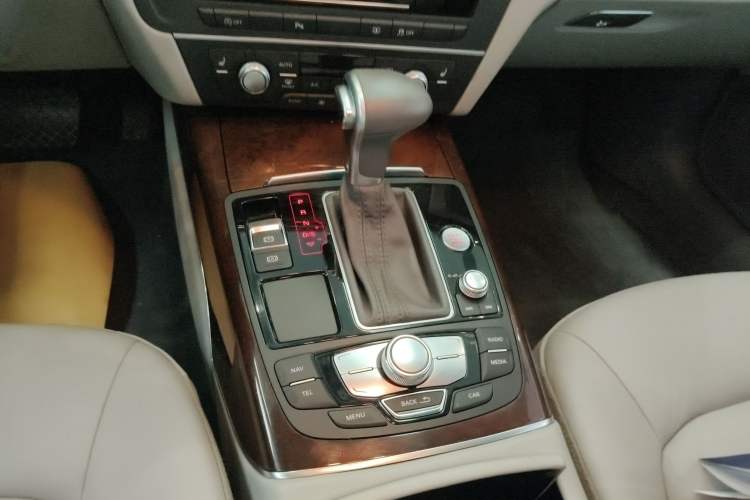 Used Audi A6L 2014 30 FSI Luxury Model
