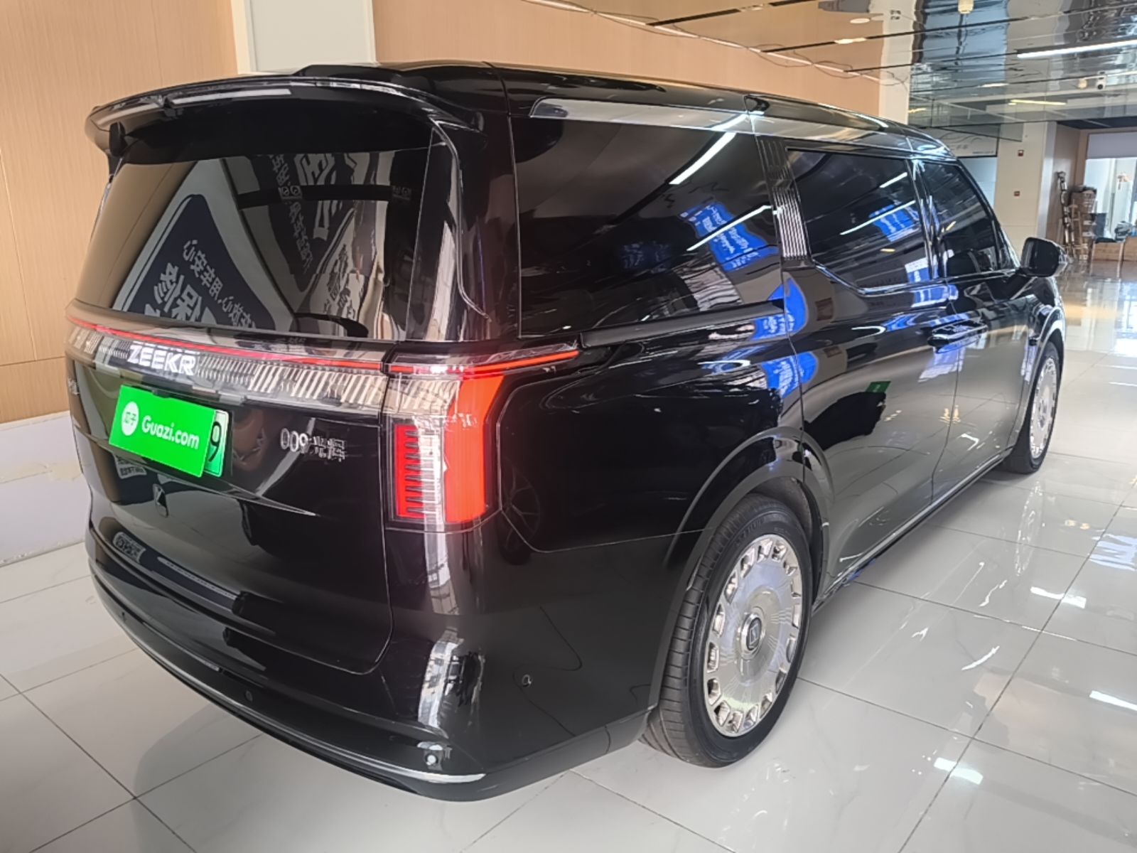 Zeekr 009 2024 GAC Trumpchi — снимка 6