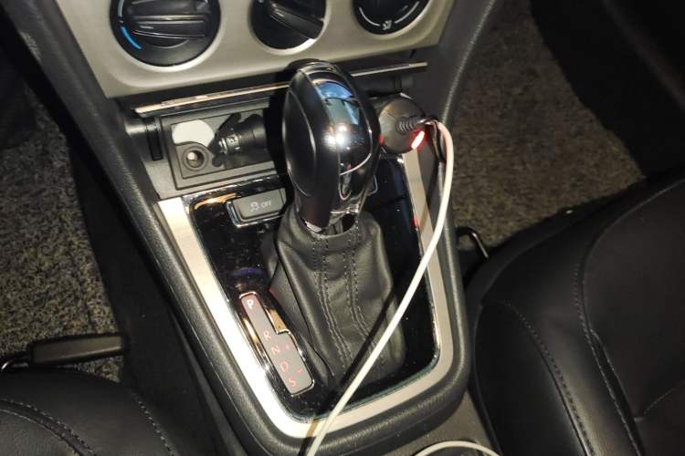 Used Volkswagen Lavida 2013 Restyled Classic 1.6L Automatic Comfort Edition