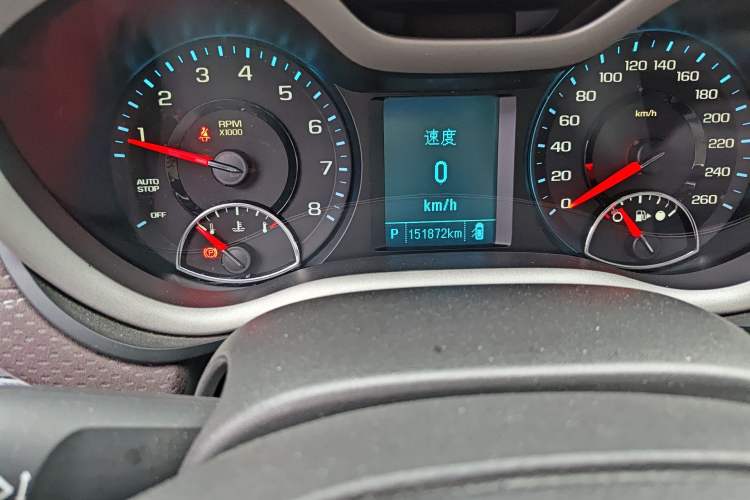 Used Chevrolet Malibu 2017 1.5T Automatic Luxury Edition Odometer Close Up