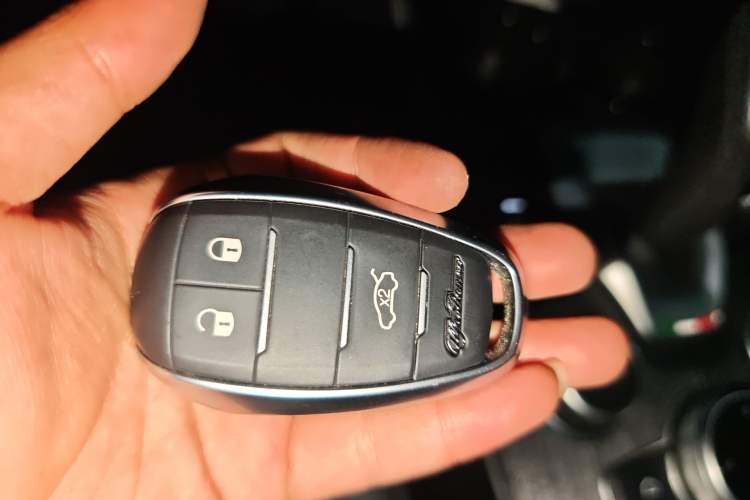 Used Alfa Romeo Giulia 2021 2.0T 280HP Luxury Edition
