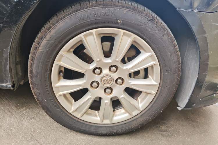 Used Buick LaCrosse 2012 2.4L SIDI Elegant Edition