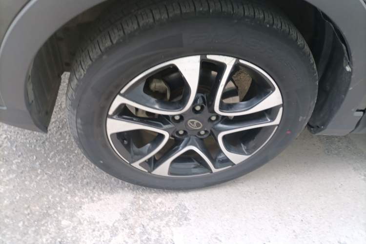 Used Soueast DX7 2017 1.5T Automatic Glory Edition Left Front Wheel Hub