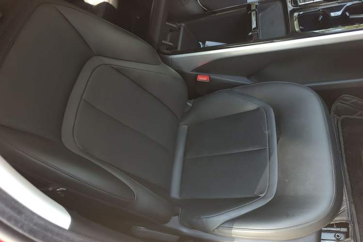 Used Wuling Xingguang 2024 Co-Creation Edition 510 Advanced Model Right Front Seat